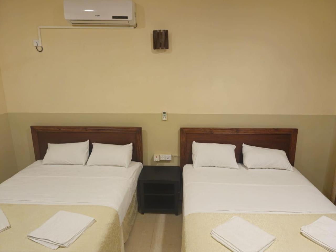 Hotel Royal Point Arugambay Arugam Bay Habitación foto